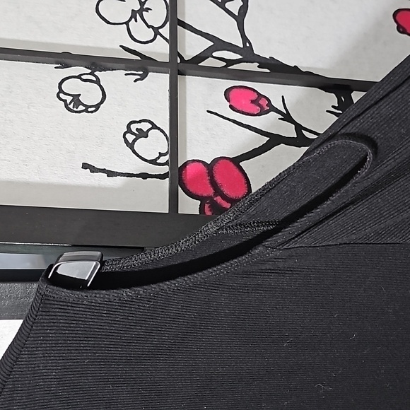 LNA‎ Open Shoulder Black Blouse Top Size Small - Picture 2 of 5